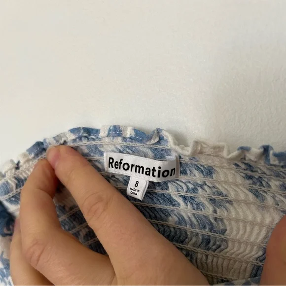 Reformation Reign Top in Olympia Print - Size 8 - Picture 7 of 12